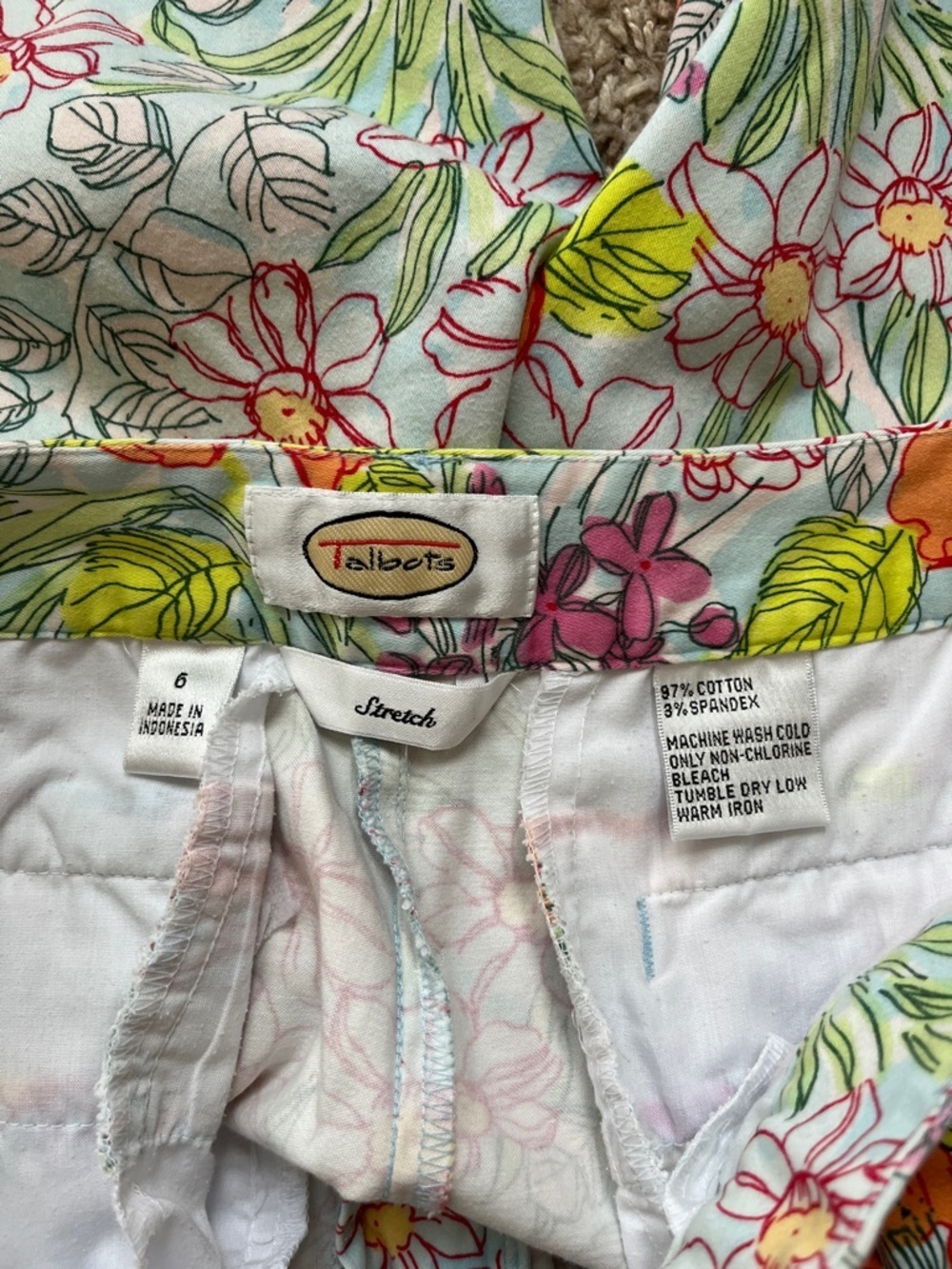 Talbots Stretch Cotton Blend Floral Watercolor Print Straight Leg Pants - Size 6 - Picture 10 of 11
